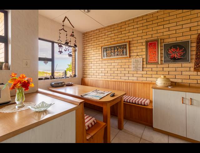3 BEDROOM HOUSE FOR SALE IN VAN RIEBEECKSTRAND